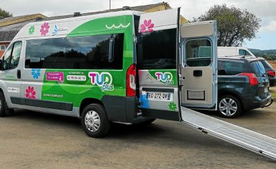 Véhicule TUD plus TAD transport à la demande Douarnenez mobilité pour tous rampe pour fauteuil